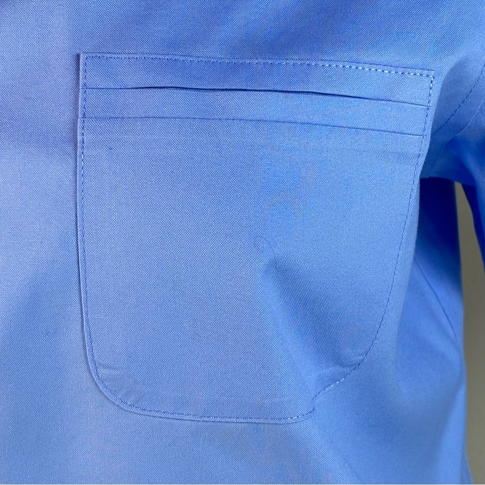 Chico's Blue No-Iron 100% Cotton Short Sleeve Button Down Blouse w/ Pockets Sz 1 - Picture 7 of 8